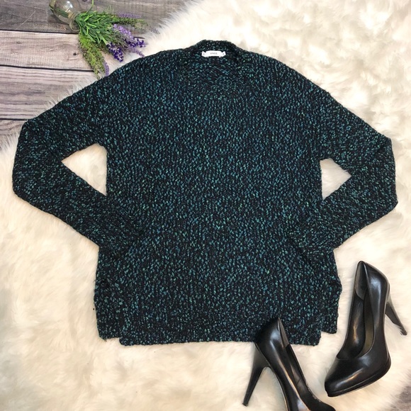 VINCE. Oversized Crewneck Pullover Sweater - Picture 2 of 5